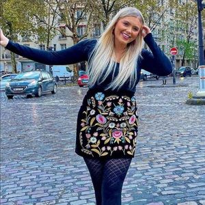 Its adorable I got it In Paris on my trip side 6